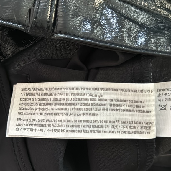 Abercrombie & Fitch Black Vegan Patent Leather 90s Straight Ultra High Rise Pant - Picture 14 of 14